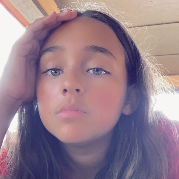 Meet your Posher, Isabelle - Picture 1 of 1